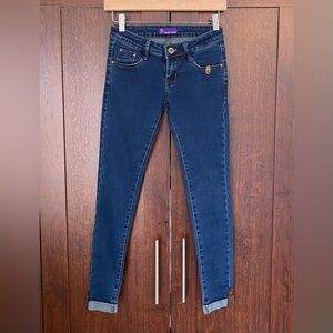 Blue Low-Rise Jeans from Bora Jeans
